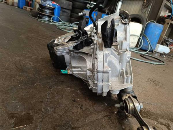 BOITE DE VITESSE MANUEL DACIA/RENAULT JH3397 - Vue 3